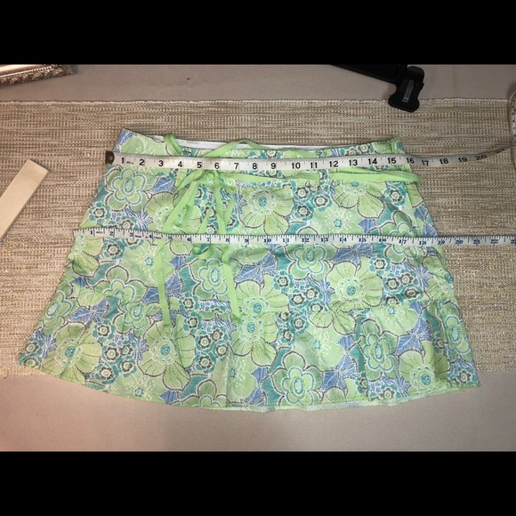 5/$25 Size 5 NWOT SO Mini Skirt Lime Print - Picture 4 of 5